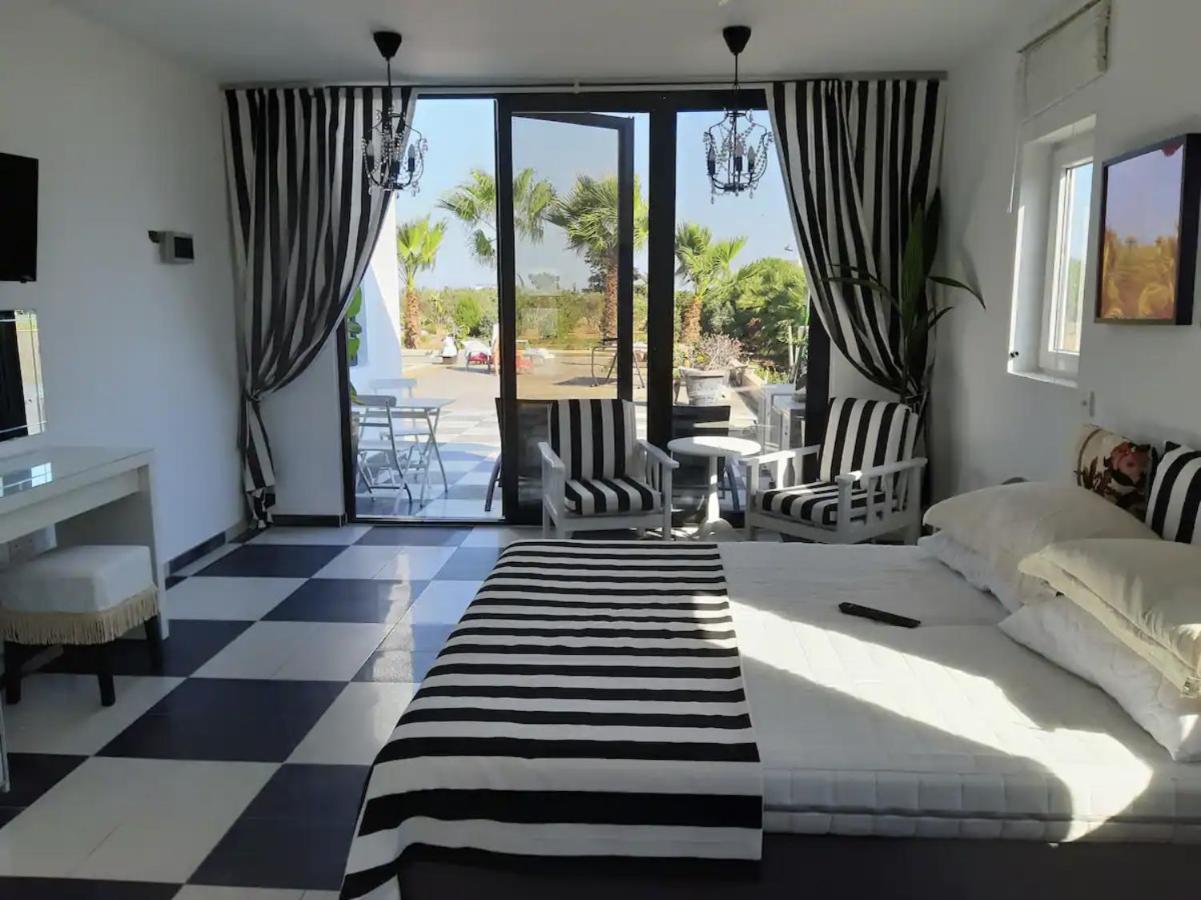 The Pervoli Studio - Pool - Close To Beach Larnaka Exterior foto