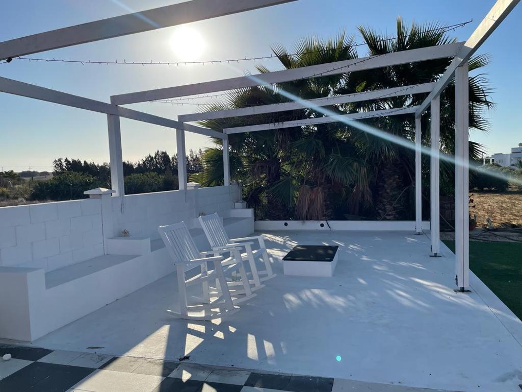 The Pervoli Studio - Pool - Close To Beach Larnaka Exterior foto