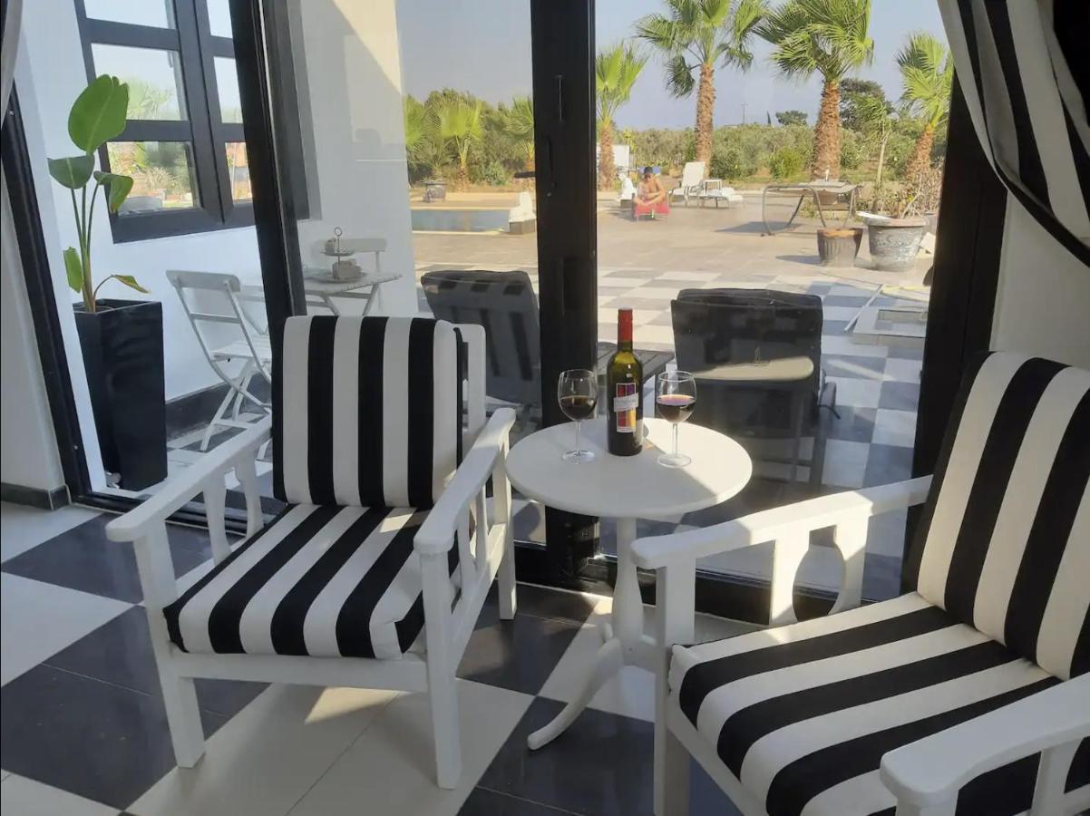 The Pervoli Studio - Pool - Close To Beach Larnaka Exterior foto